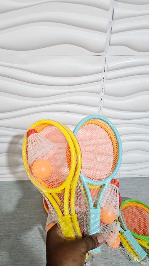 Tennis racket net